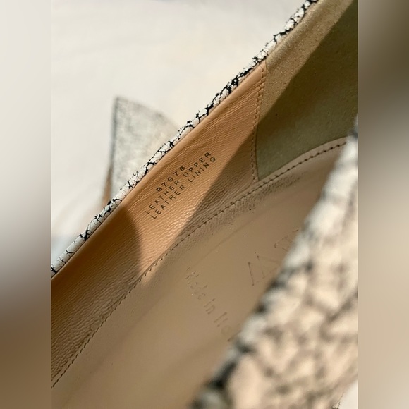 J.Crew Elsie Crackled Leather Pumps in White. Style No. B7978 Size: 8 1/2 - Picture 6 of 7